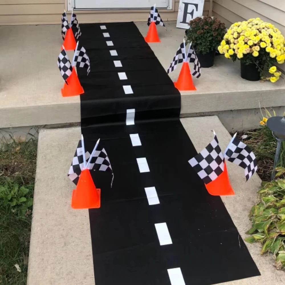 RaceSet – Traffic Cones & Racing Flags Party Decoration Set